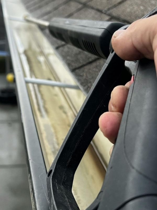 Gutter Cleaning Services